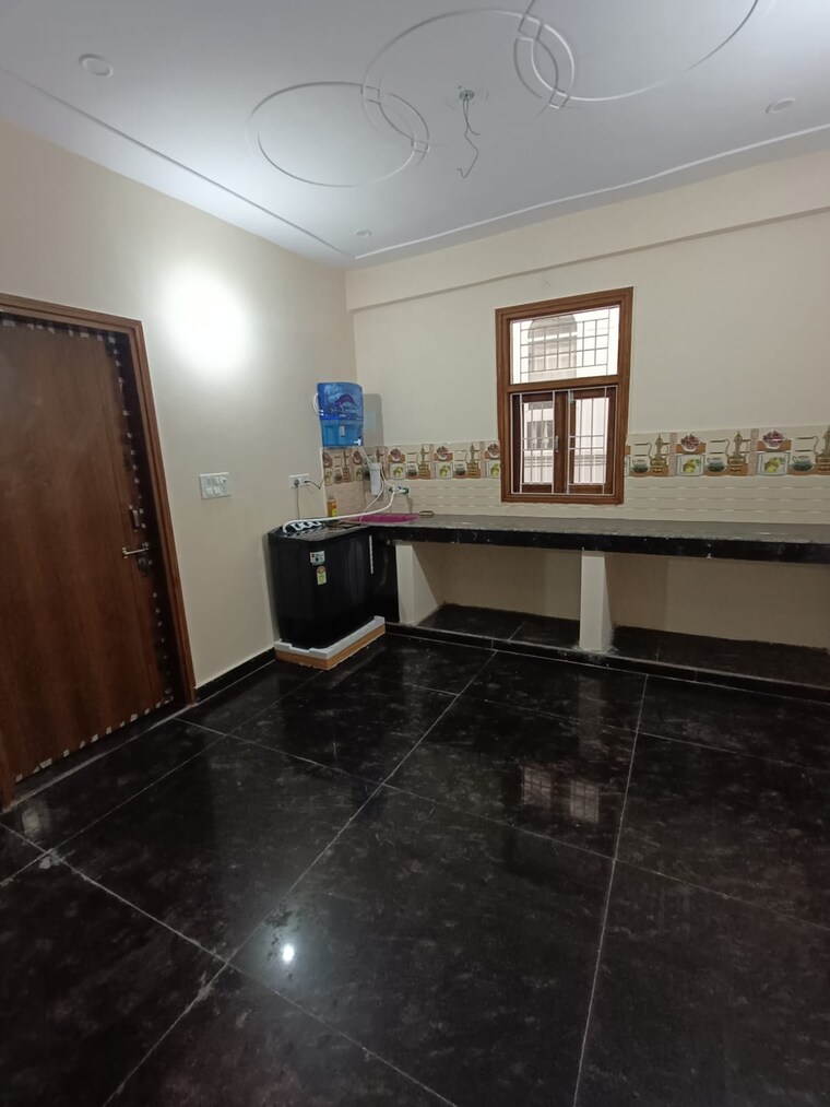 Kitchen, sector 70 Pg For Boys & Girls In Sector 70 9721143