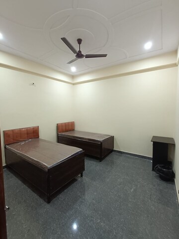 Room in  Pg at Sector 70 – for Rent