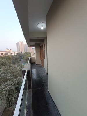 Staircase in  Pg at Sector 70 – for Rent