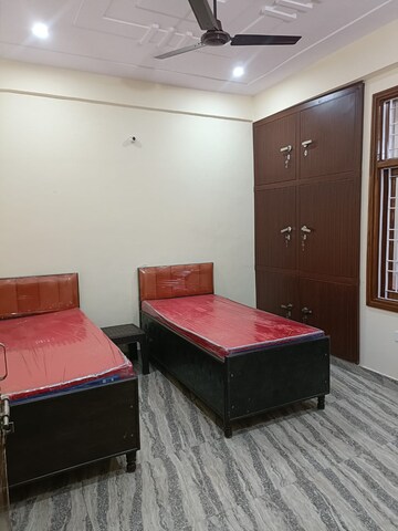 Room in  Pg at Sector 70 – for Rent