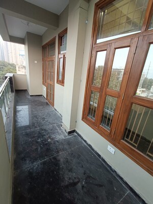 Room in  Pg at Sector 70 – for Rent