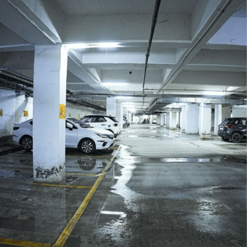 Parking in  Pg at Gomti Nagar – for Rent