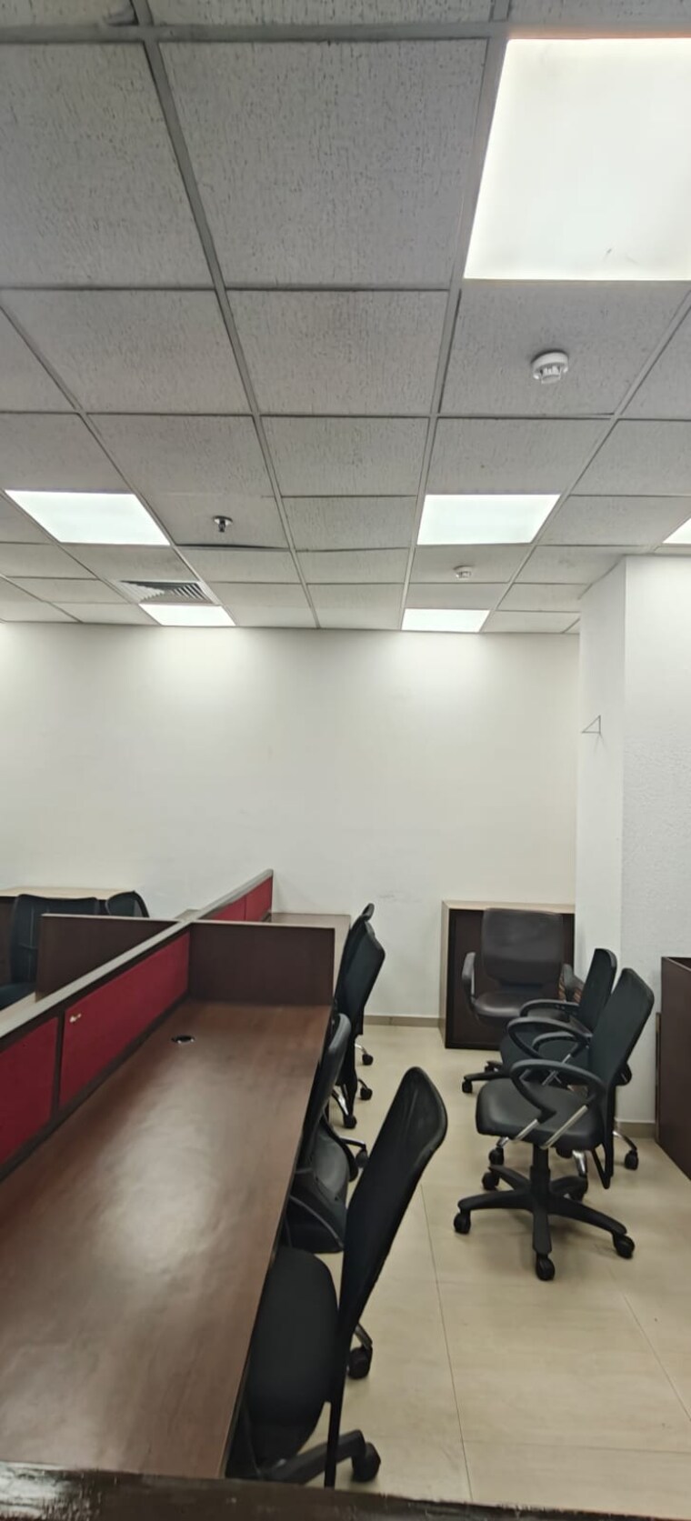 Team Area, centrum-plaza Commercial Office Space 1717 Sq.Ft. In Sector 53 Gurgaon 9721204