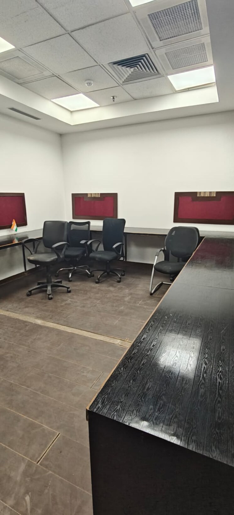 Team Area, centrum-plaza Commercial Office Space 1717 Sq.Ft. In Sector 53 Gurgaon 9721204