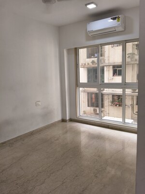 Room in 2 BHK Apartment at Platinum Life, Andheri West – for Sale