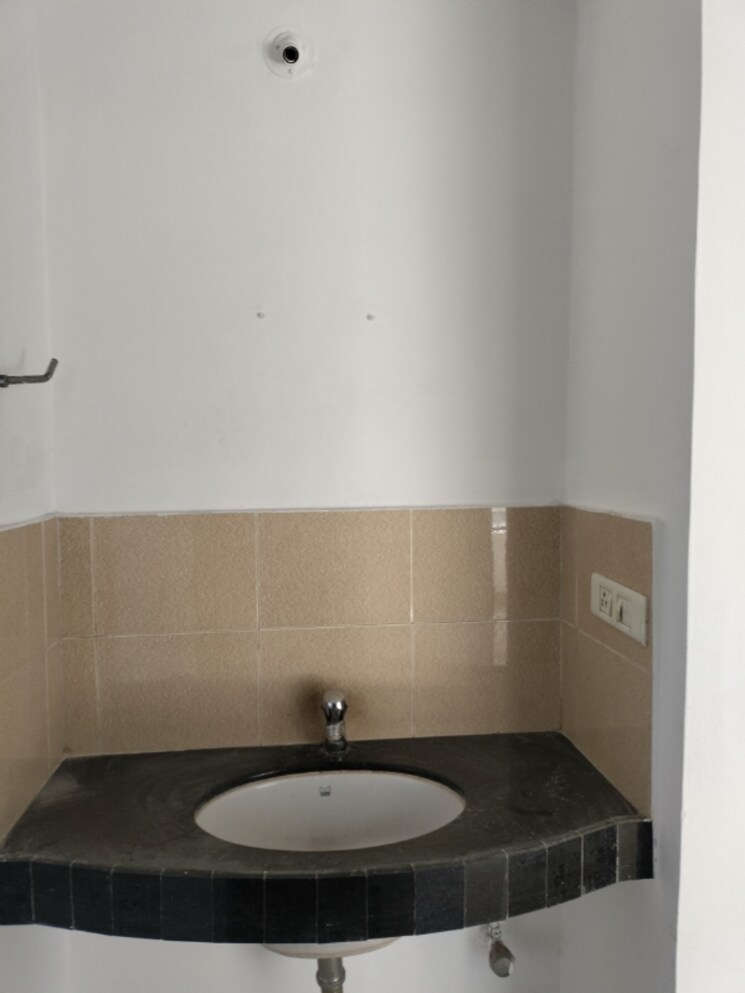 Bathroom, rk-lunkad-nisarg-nirmiti 3 Bedroom 1259 Sq.Ft. Apartment In Pimple Saudagar Pune 9721258