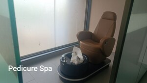 Furnished Amenities in 2 BHK Apartment at Chandak 34 Park Estate, Goregaon West – for Rent