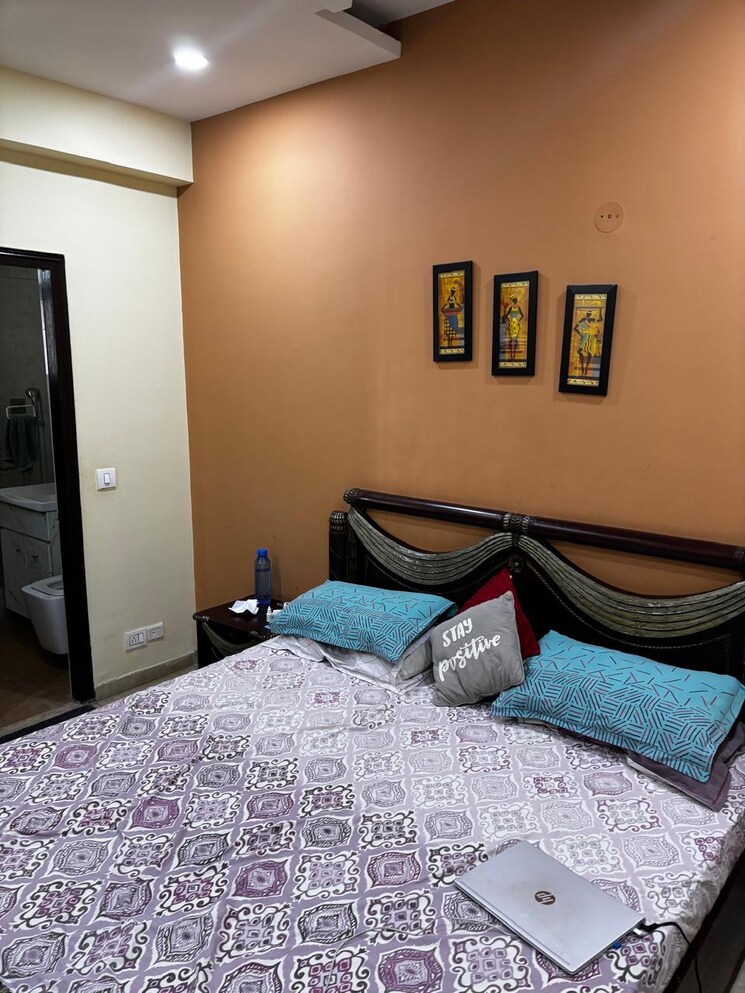 Bedroom, habitat-44 1 RK 250 Sq.Ft. Villa In Sector 44 Noida 9721262
