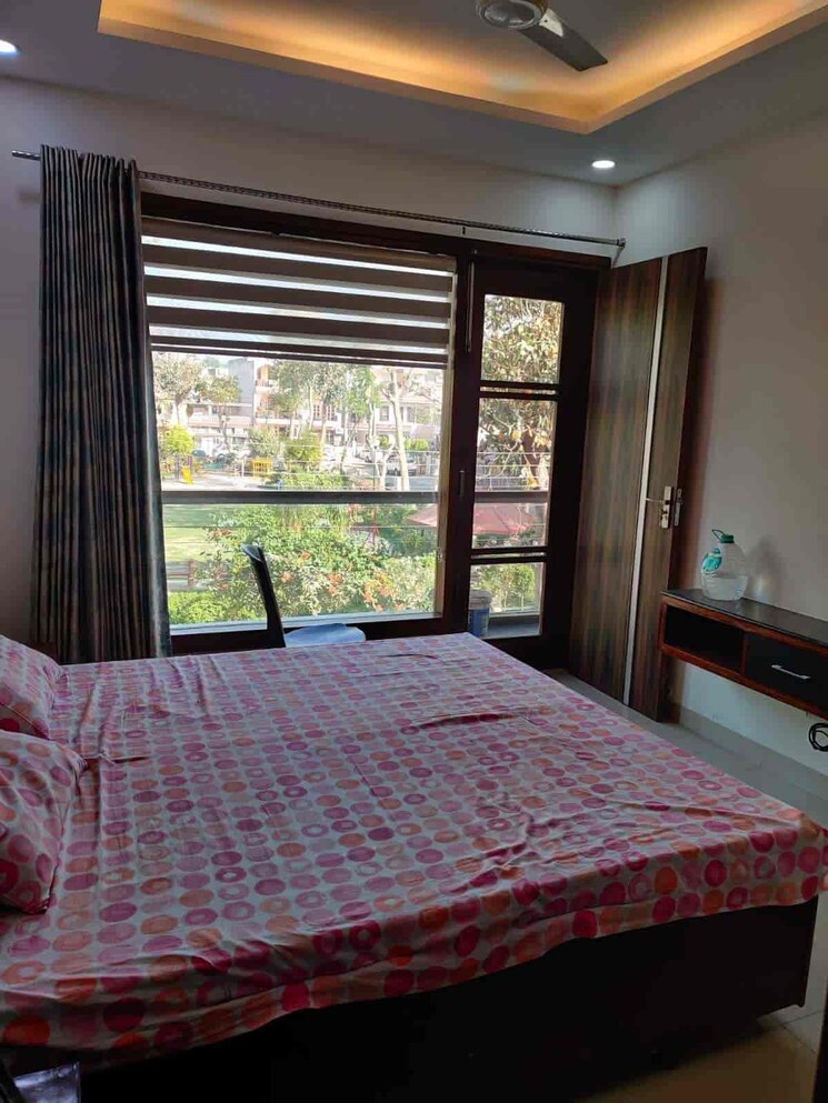 Room, viram khand Pg For Girls In Viram Khand 9721311