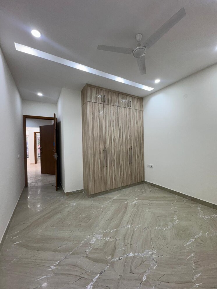 Room, chittaranjan park 3 Bedroom 1440 Sq.Ft. Builder Floor In Chittaranjan Park Delhi 9721338