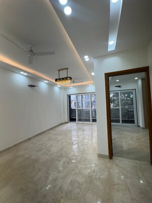 Room in 3 BHK Builder Floor at Chittaranjan Park – for Sale
