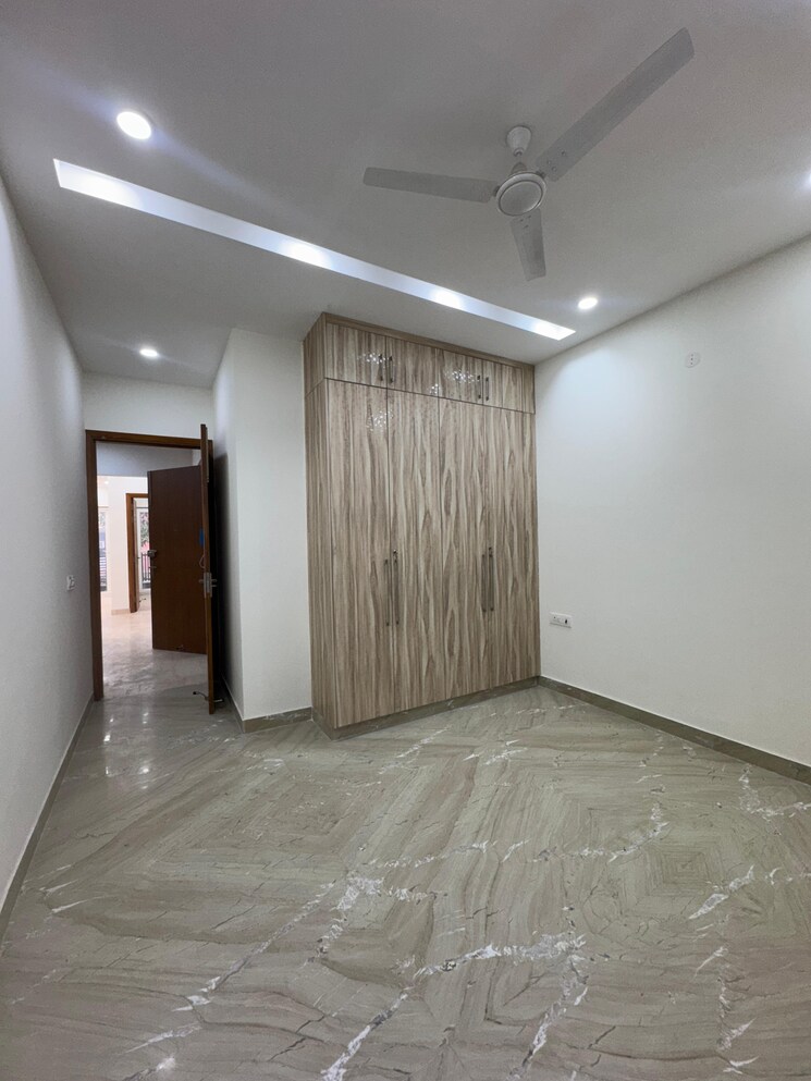 Room, chittaranjan park 3 Bedroom 1440 Sq.Ft. Builder Floor In Chittaranjan Park Delhi 9721338