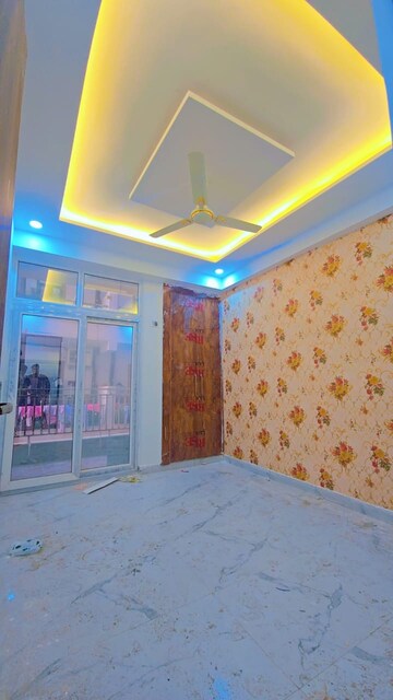 Bedroom in 3 BHK Apartment at Migsun Ultimo, Omicron Iii Greater Noida – for Rent