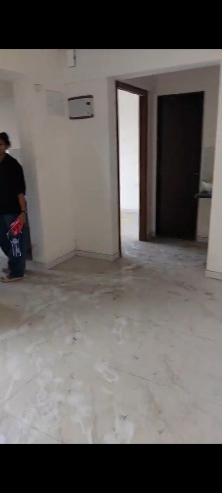 Room, metropolis-bayside 1 Bedroom 370 Sq.Ft. Apartment In Kasarvadavali Thane 9721426