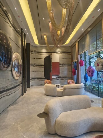 Furnished Amenities in 3 BHK Apartment at Bandra West – for Rent