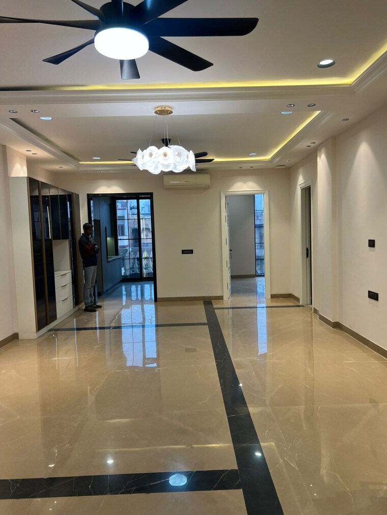 undefined, yojana vihar 3 Bedroom 1800 Sq.Ft. Builder Floor In Yojana Vihar Delhi 9721447