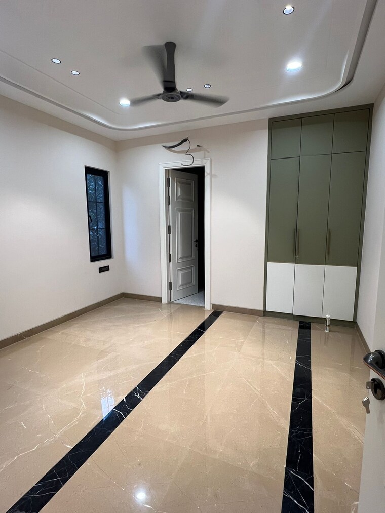 Room, yojana vihar 3 Bedroom 1800 Sq.Ft. Builder Floor In Yojana Vihar Delhi 9721447