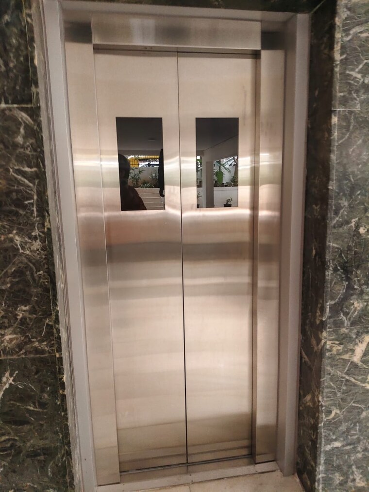 Bathroom, moyenville-manor 3 Bedroom 1700 Sq.Ft. Apartment In Shanthi Nagar Bangalore 9721452