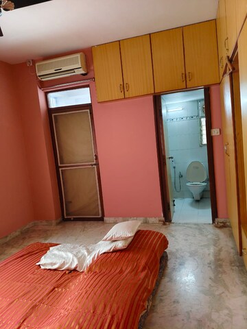 Bedroom in 3 BHK Apartment at Moyenville Manor, Shanthi Nagar – for Rent