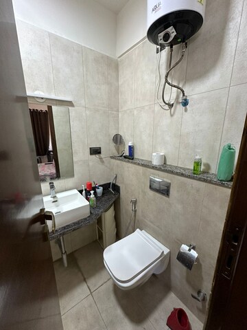 Bathroom in 2 BHK Apartment at Soni Novel, Richmond Town – for Rent