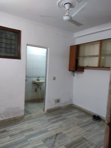 2 BHK Builder Floor For Rent in Panchsheel Vihar