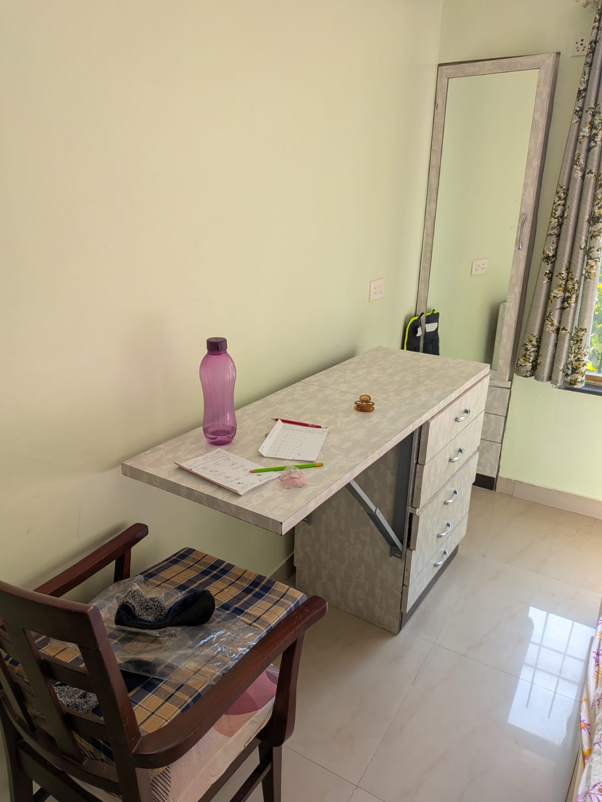 2 BHK Apartment For Rent in Bhujbal Shivranjan Towers
