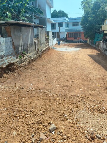  Plot For Sale in East Fort