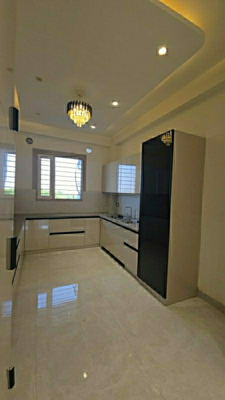 Kitchen, green fields colony 3 Bedroom 165 Sq.Yd. Builder Floor In Green Fields Colony Faridabad 9721567