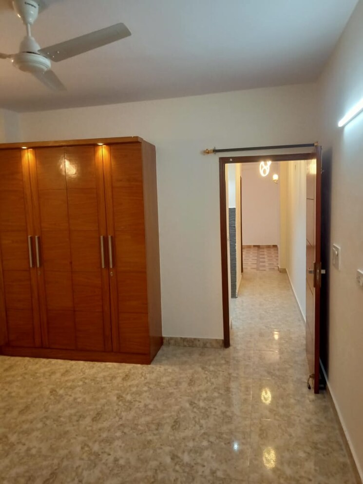 Room, panchsheel enclave 1 Bedroom 900 Sq.Ft. Builder Floor In Panchsheel Enclave Delhi 9721573