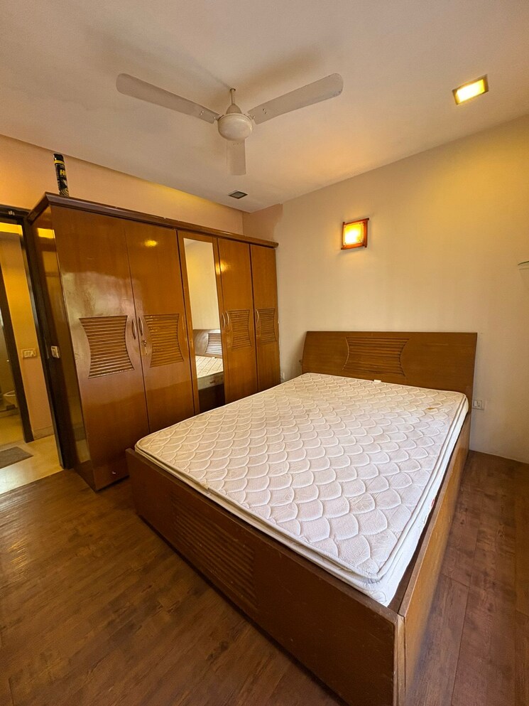 Bedroom, heritage-apartments-bandra 2 Bedroom 800 Sq.Ft. Apartment In Bandra West Mumbai 9721591