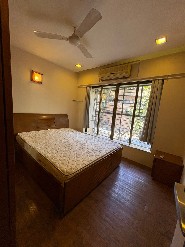 Bedroom, heritage-apartments-bandra 2 Bedroom 800 Sq.Ft. Apartment In Bandra West Mumbai 9721591