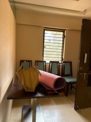 Master Bedroom in 2 BHK Apartment at Heritage Apartments Bandra, Bandra West – for Rent