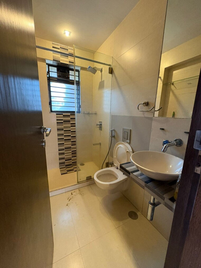 Master Bedroom, heritage-apartments-bandra 2 Bedroom 800 Sq.Ft. Apartment In Bandra West Mumbai 9721591