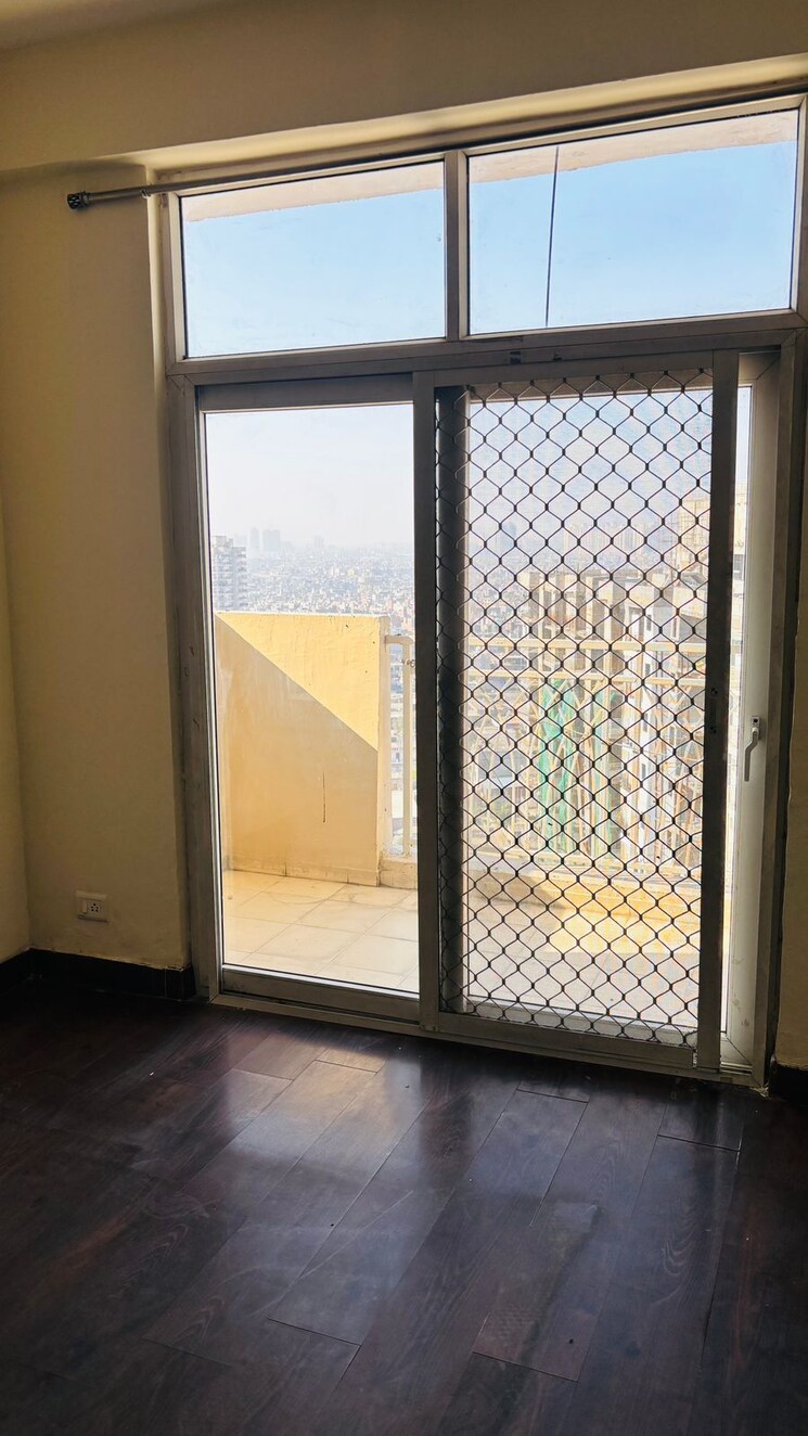 Room, mahagun-mywoods 2 Bedroom 935 Sq.Ft. Apartment In Sector 16c Greater Noida Greater Noida 9721618