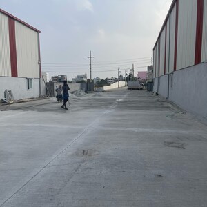 Parking in  Warehouse at Gundur – for Rent