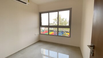 Room in 2 BHK Apartment at Piramal Vaikunth, Balkum Pada – for Sale