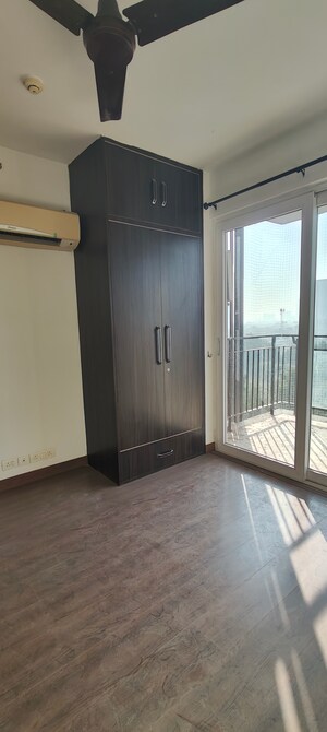 3 BHK Apartment For Rent in Conscient Heritage One, Sector 62