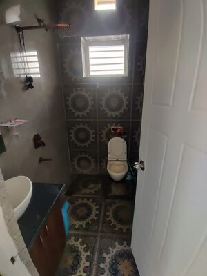 Furnished Amenities in 3 BHK Builder Floor at Patel Nagar – for Sale