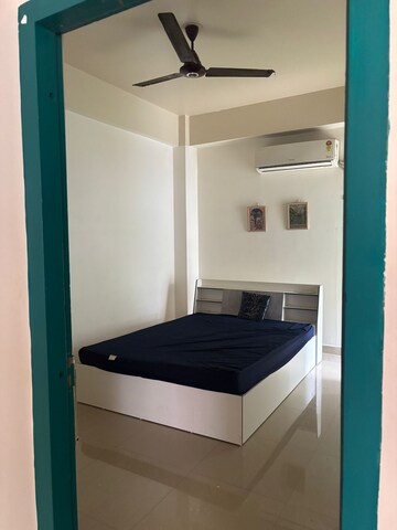 Master Bedroom in 3 BHK Builder Floor at 6 Mile – for Rent