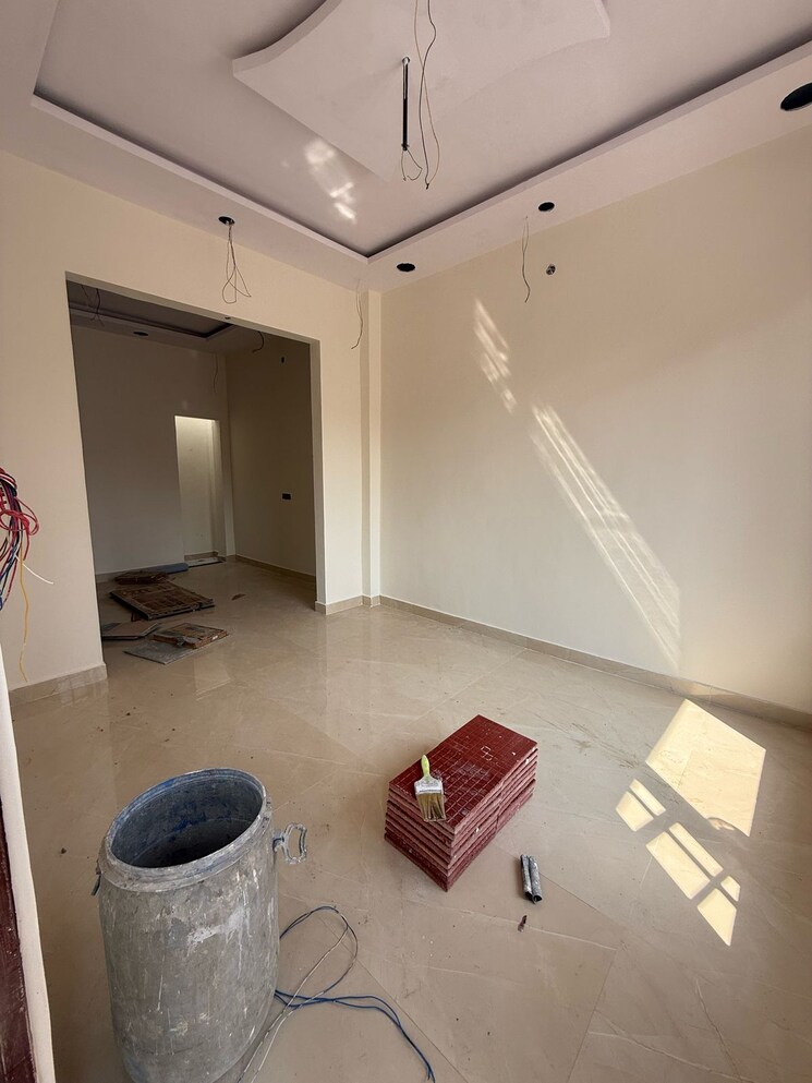 Cover Image, rajajipuram 5 Bedroom 4500 Sq.Ft. Villa In Rajajipuram Lucknow 9721661