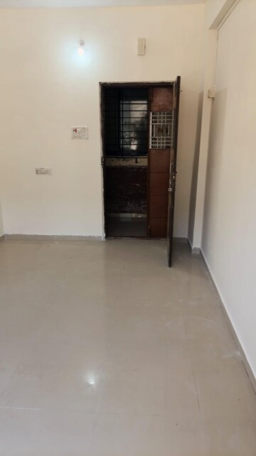Room in 1 BHK Apartment at Shree Sai Apartment Lokmanya Nagar, Lokmanya Nagar – for Rent