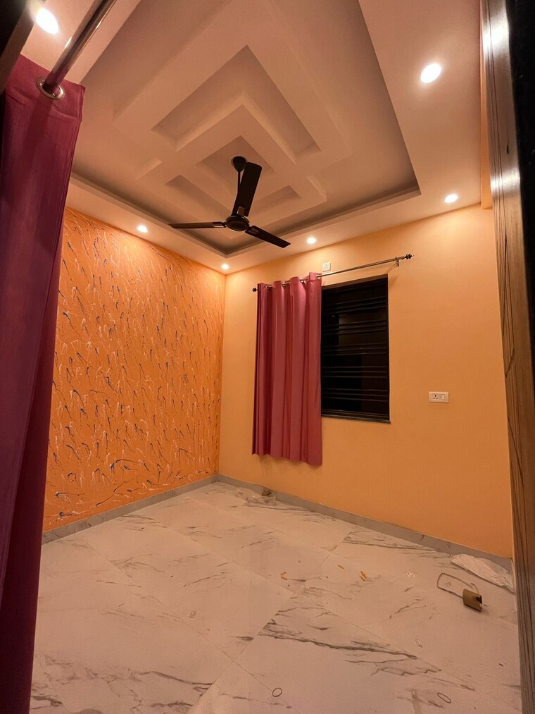 Room, shimla bypass road 3 Bedroom 100 Sq.Yd. Independent House In Shimla Bypass Road Dehradun 9721680