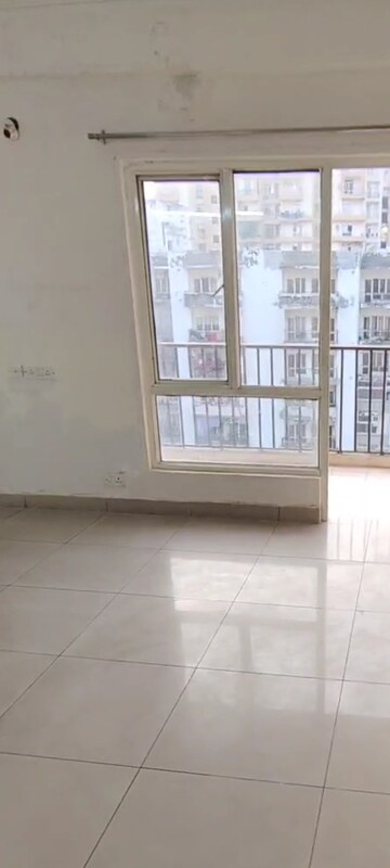 3 BHK Apartment For Rent in Panchsheel Greens, Sector 16 Greater Noida