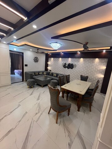 Team Area in 3 BHK Builder Floor at Ballupur – for Sale