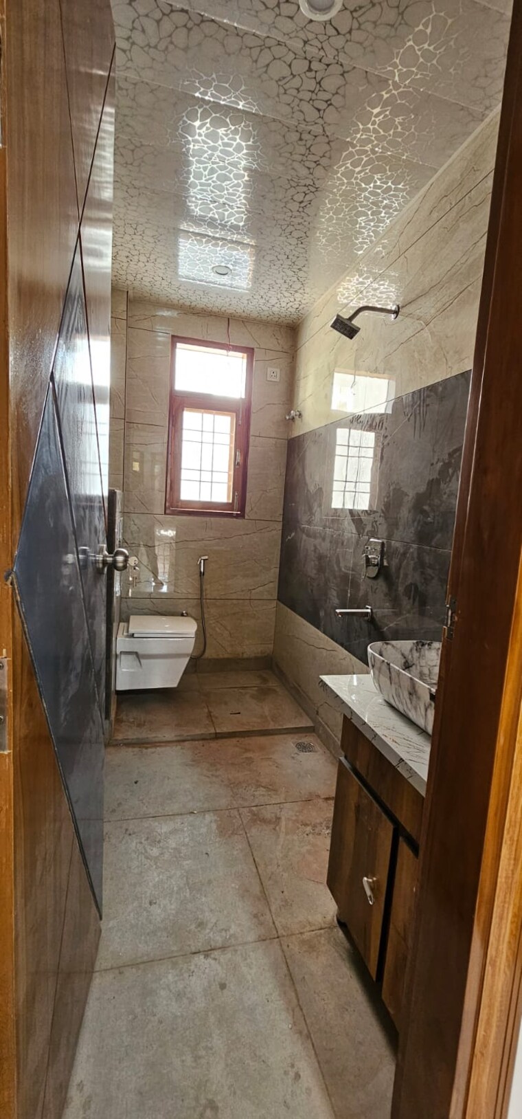 Bathroom, gms road 4 Bedroom 2000 Sq.Ft. Builder Floor In Gms Road Dehradun 9721696