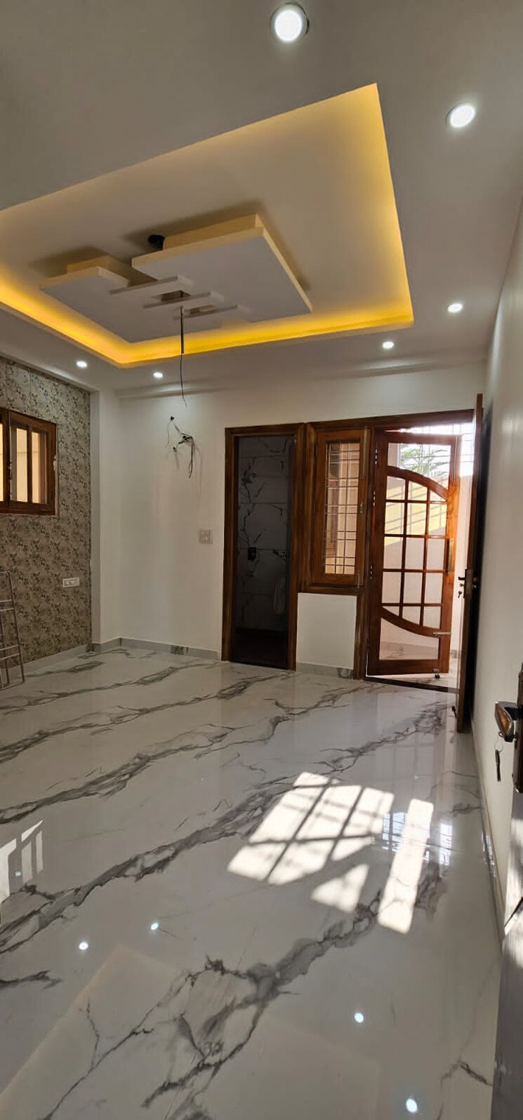 Room, gms road 4 Bedroom 2000 Sq.Ft. Builder Floor In Gms Road Dehradun 9721696