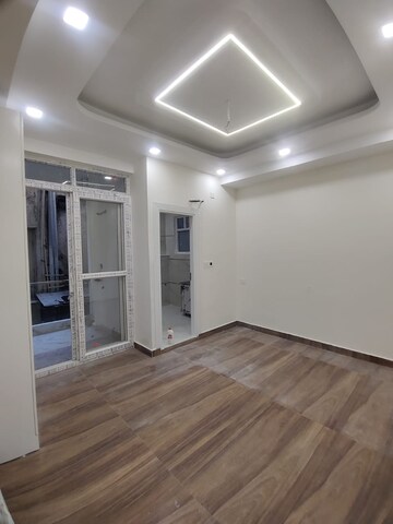 Room in 2 BHK Builder Floor at Gms Road – for Sale