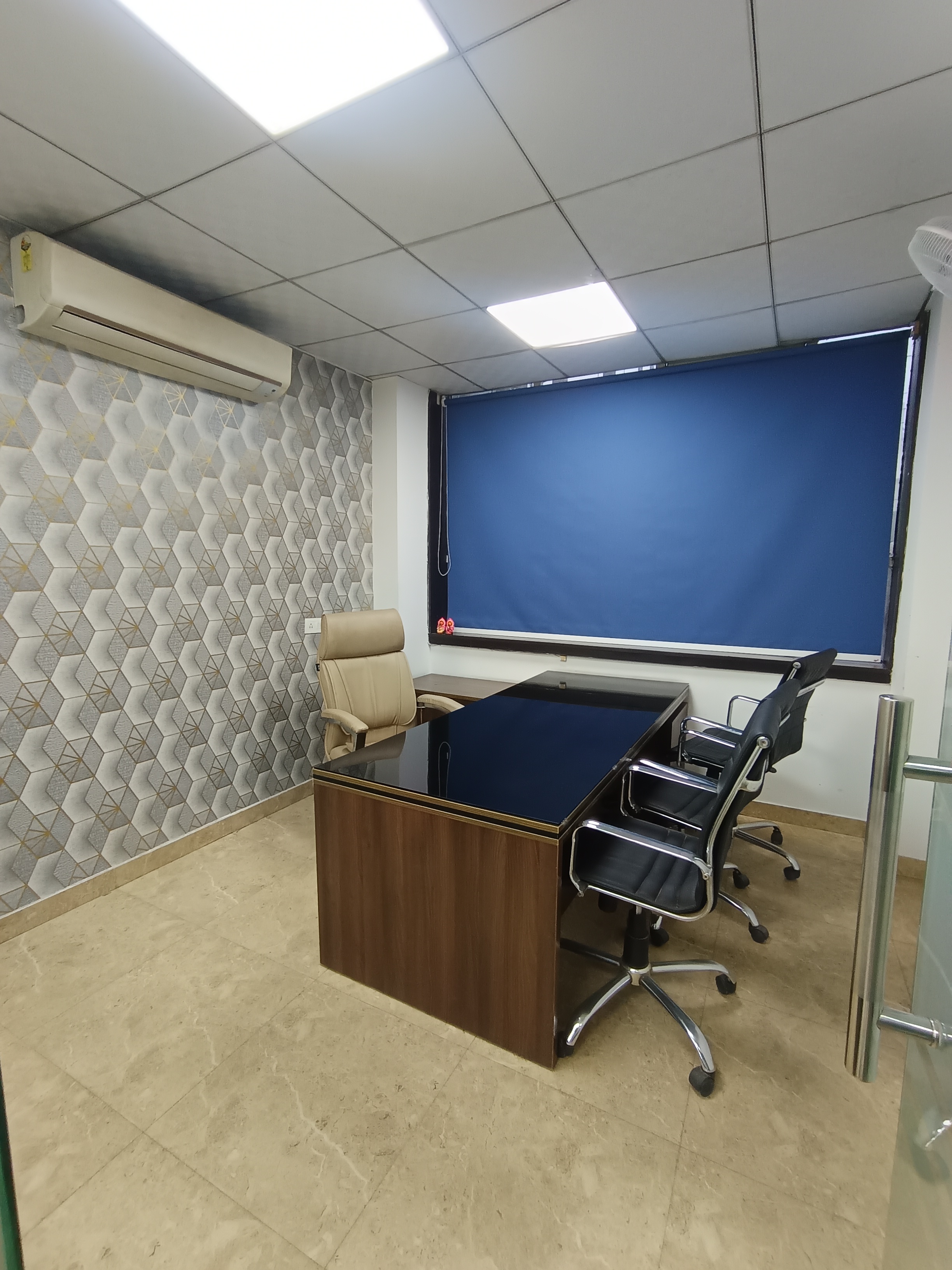 Office Space For Rent in Sector 3