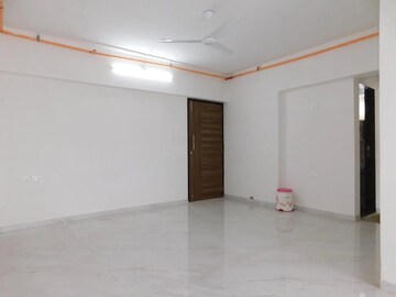 Room in 2 BHK Apartment at Sri Zynergy, Suman Nagar – for Rent