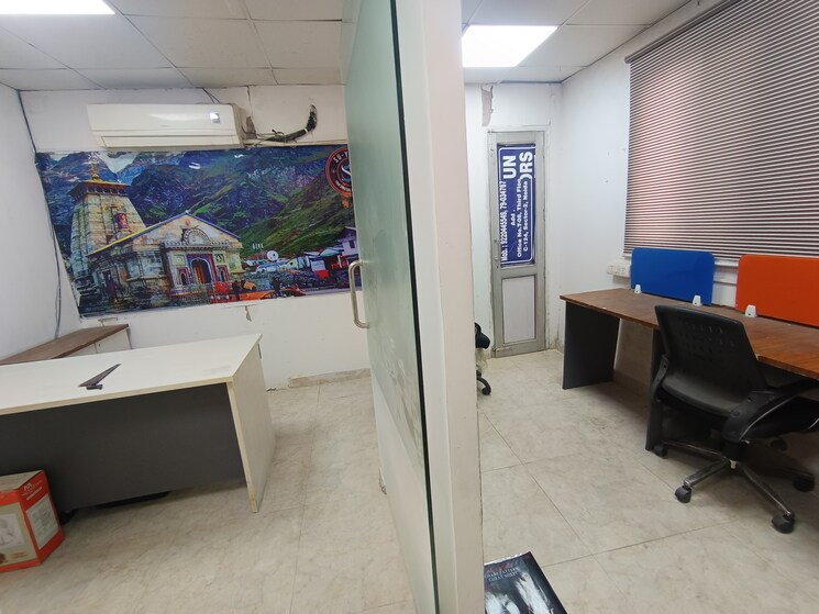 Team Area, sector 2 Commercial Office Space 300 Sq.Ft. In Sector 2 Noida 9721739
